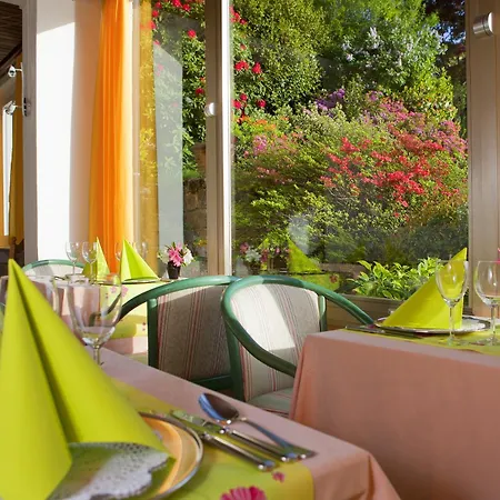 Hotell Primavera 2*